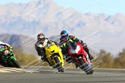 media/Jan-09-2022-SoCal Trackdays (Sun) [[2b1fec8404]]/Turn 14 (10am)/